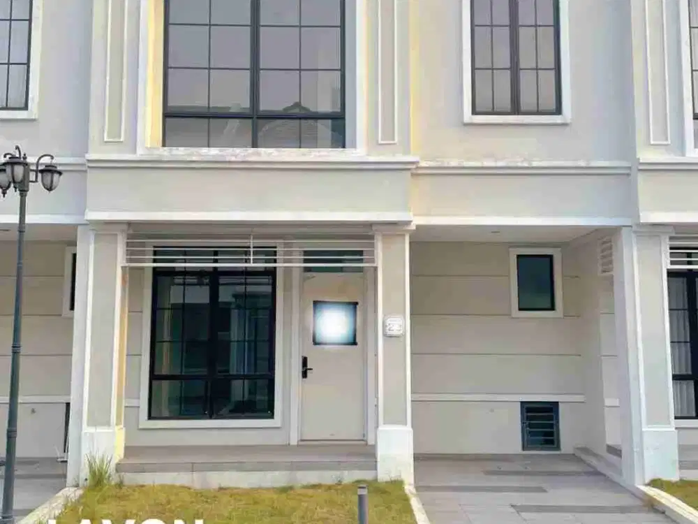 Dijual Cepat Rumah Baru 2 Lantai Lavon Swan City