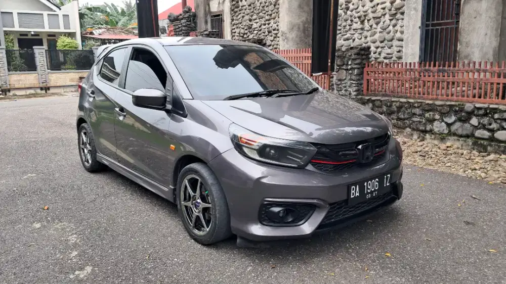 Dijual brio manual. Mulus lua dalam