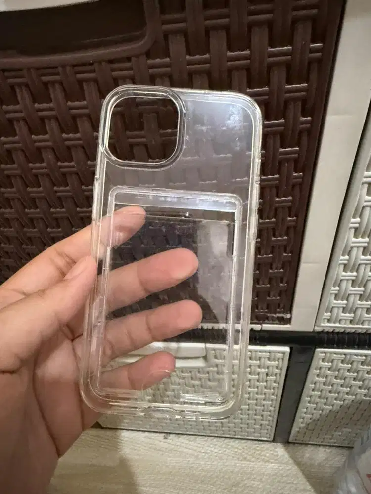 Case iphone 13 bagus