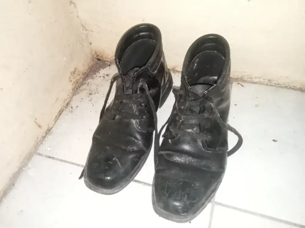 JUAL SEPATU PDH