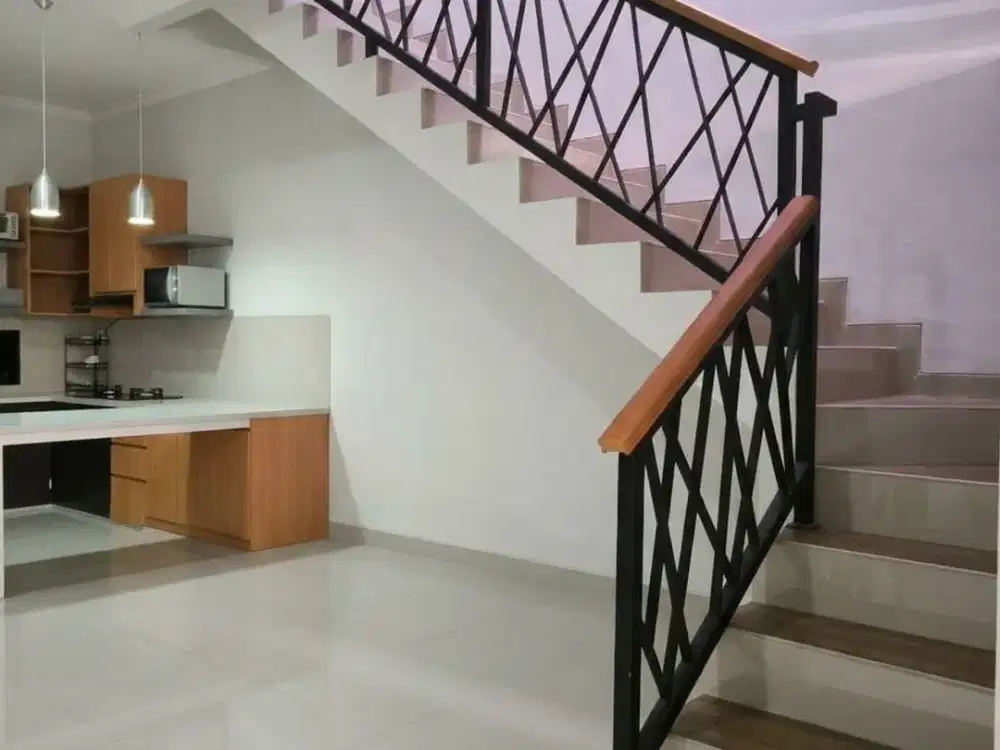 Dijual rumah di Wonorejo siap huni. Hanya 20 langkah dari jalan raya