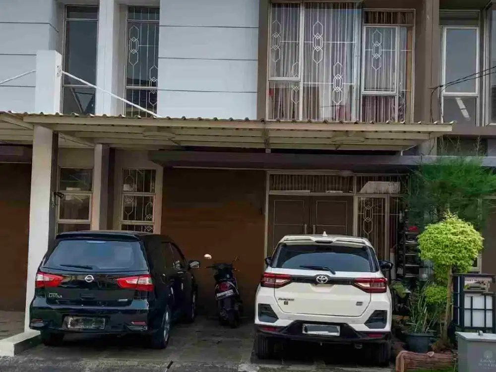 Rumah 2 Lantai siap huni semi furnished bebas banjir di cluster West Manhattan grand duta city babelan bekasi