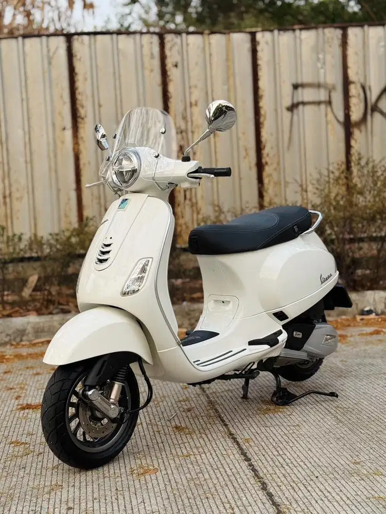 VESPA LX 125 2024 REGIS 2025