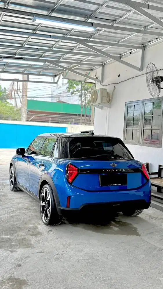 MINI Cooper S 2026 Icy Sunshine Blue – Panoramic Sunroof, Cash 835 Jut