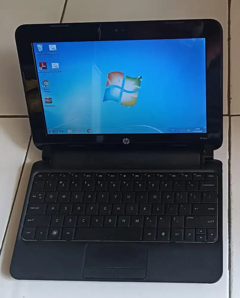 Hp mini 10 inchi kondisi terawat siap pakai sesuai deskripsi