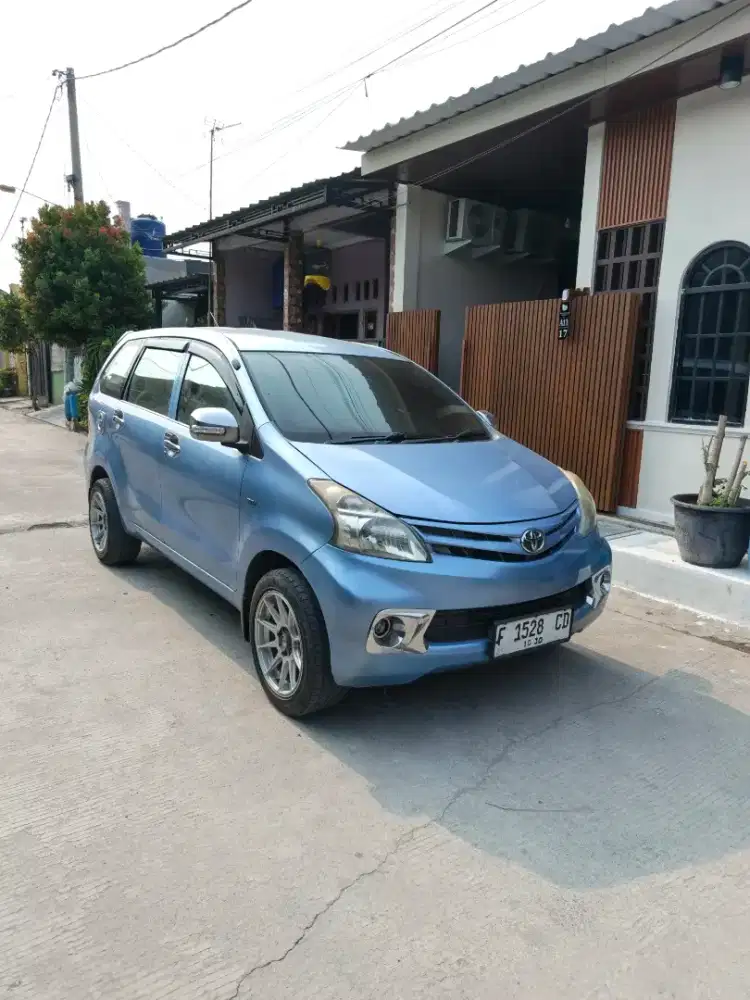 Toyota New Avanza metik 2011 pajak hidup panjang