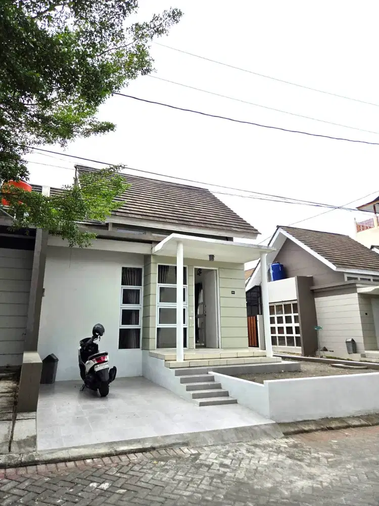 Rumah Hook di Perumahan Green Mutiara Java