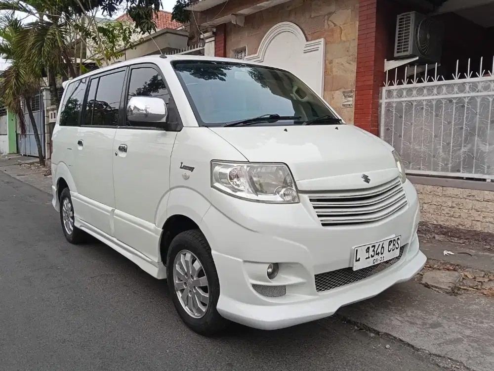 Milik sendiri APV luxury 2010