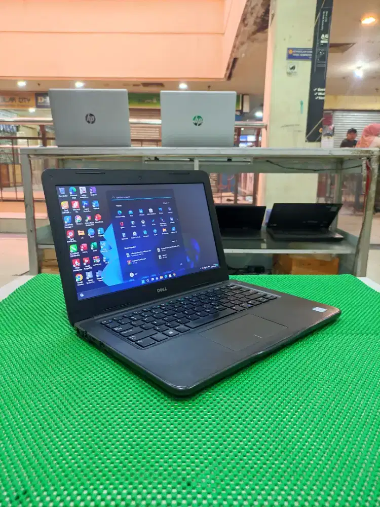 Dell Latitude 3380 i5 Gen 7 ram 8gb ssd 256gb 13
