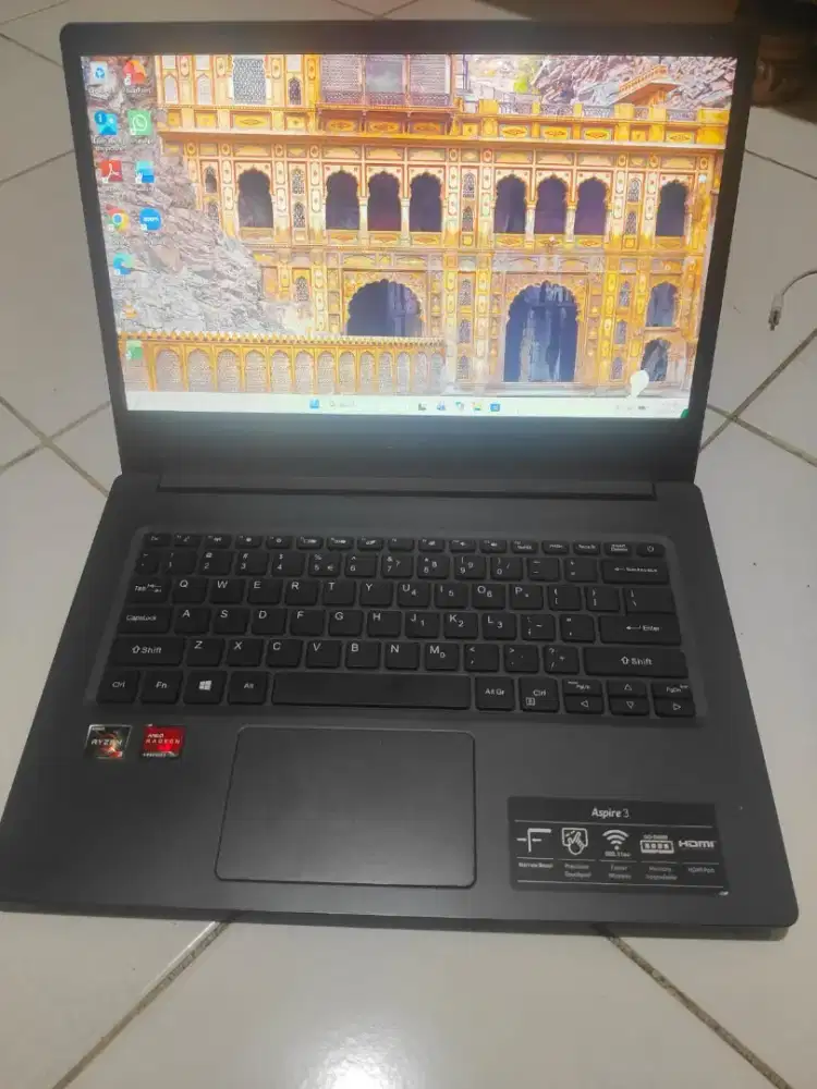 Dijual Laptop Acer Aspire 3 Ryzen 3 RAM 8GB, SSD NVMe 512GB, Full HD