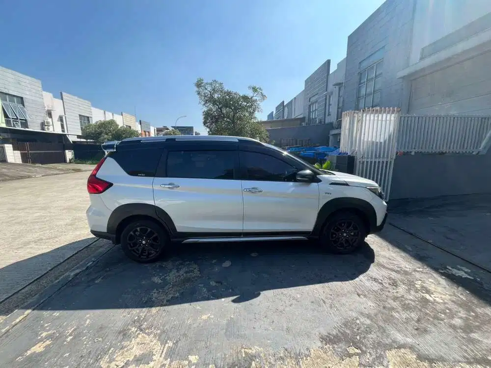 Suzuki XL7 Alpha Hybrid Matic Two Tone 2024