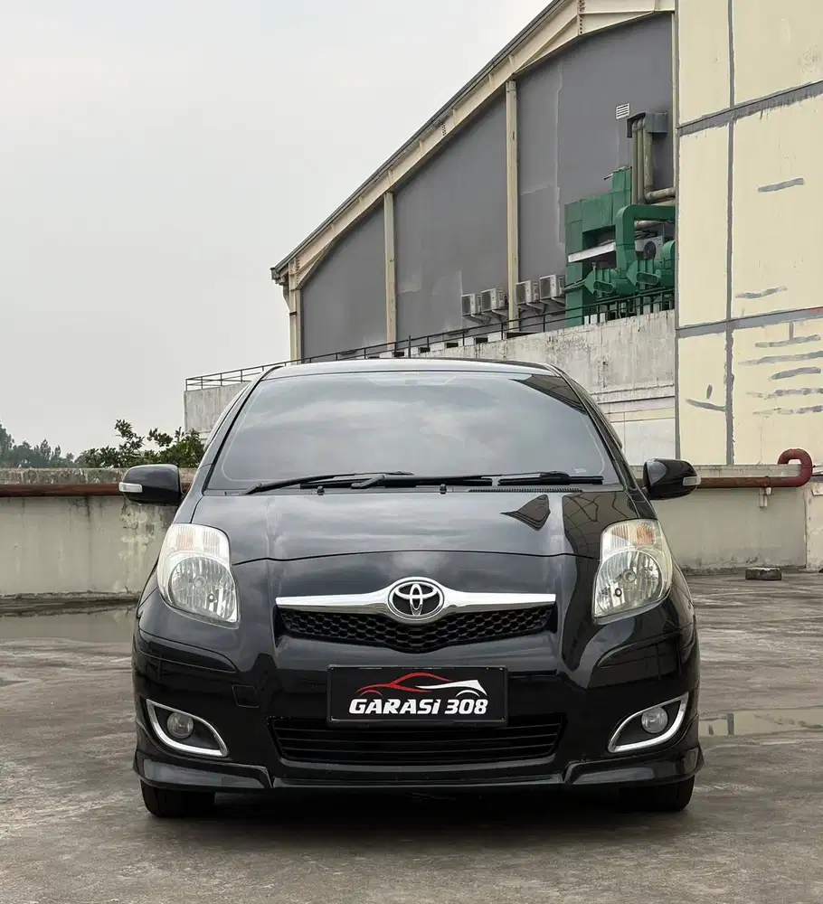 Toyota Yaris S 1.5 MT 2009 Hitam Manual