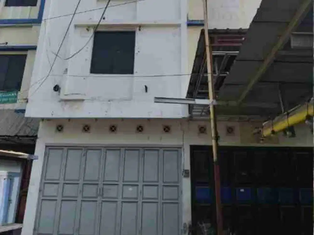 Disewakan Ruko 3 lantai Jl. Aroepala Makassar