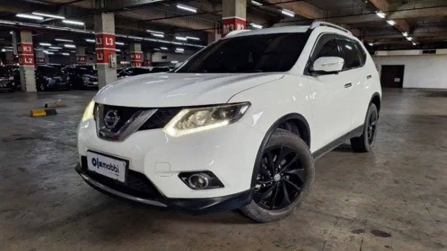 Nissan Xtrail 2.5 Bensin-AT 2015 Putih