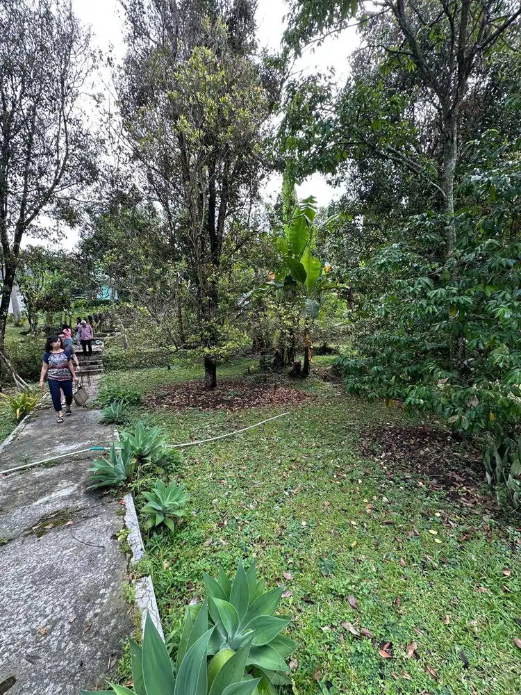 DIJUAL VILLA TRAWAS MURAH HITUNG TANAH DEKAT PUNCAK TRAWAS