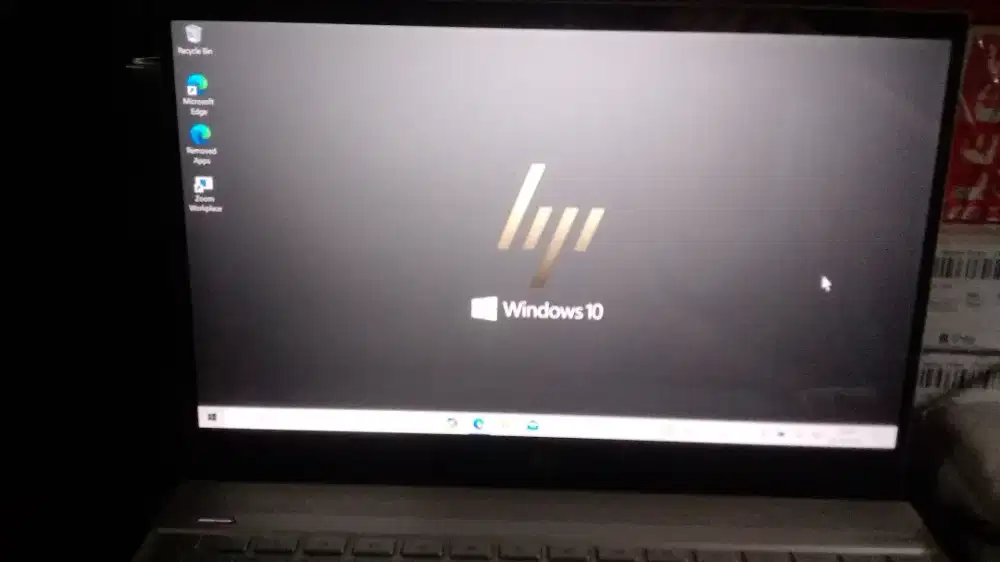 HP ENVY 13-aq0019TX core i7  ( silver )