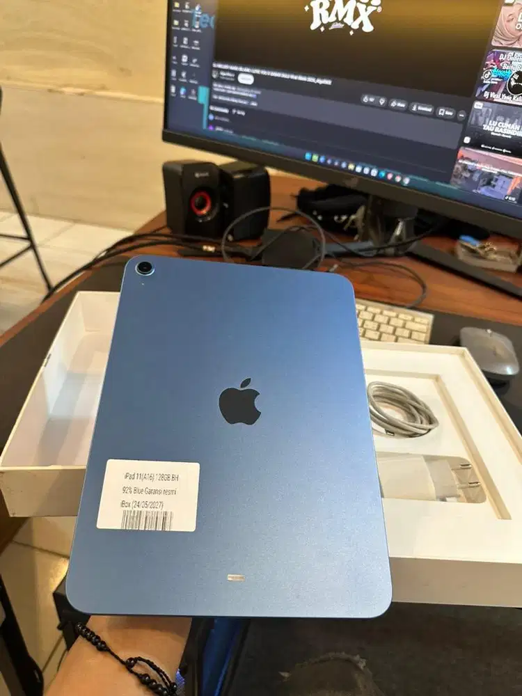 iPad Gen 11 128GB Wifi 11-Inch Blue iBox