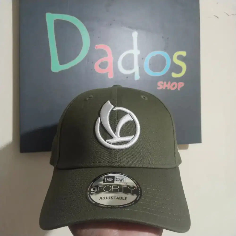 Topi Newera baru