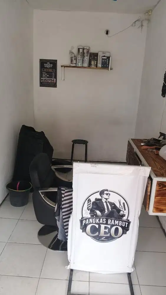 Kapster Rambut Pria