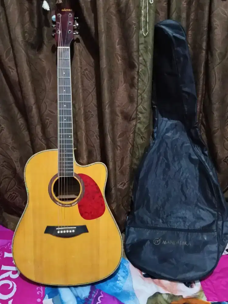Gitar akustik merk Cadenza ORI type CS10C