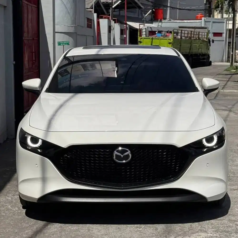 Mazda 3 Hatchback 2022 Skyactiv-G 2.0L