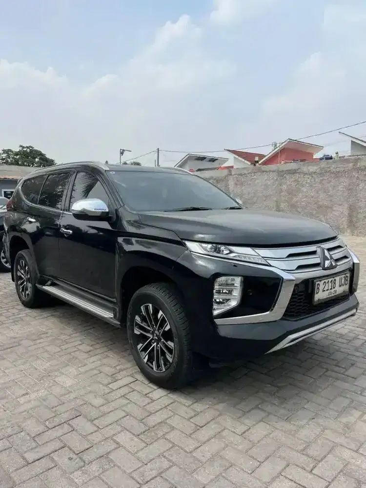 Pajero Sport Dakar 4x2 2023 – Pajak Panjang, KM 100 Ribuan!