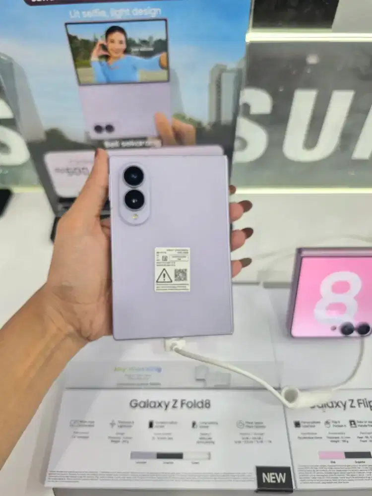 SAMSUNG ZFOLD 8 FREE TABLET