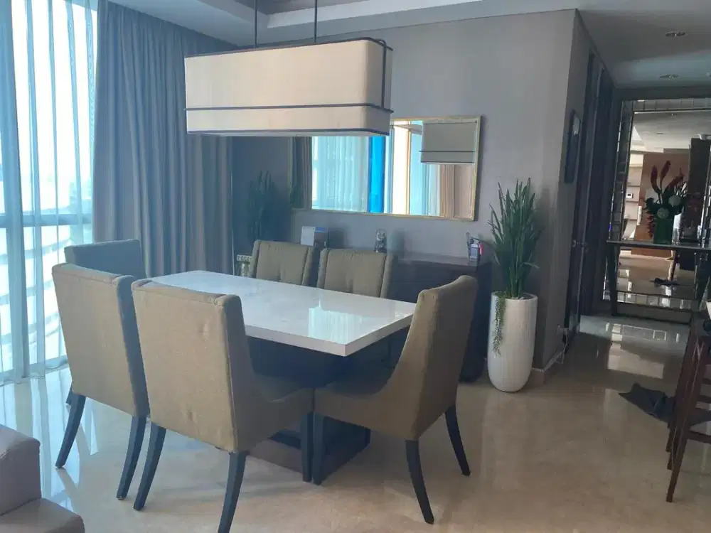 Dijual Apartemen The Windsor Puri, Luas 147m2, KT 3+1, KM 2+1, Full Furnished