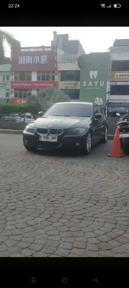 Di jual BMW 320 i E90 LCI
