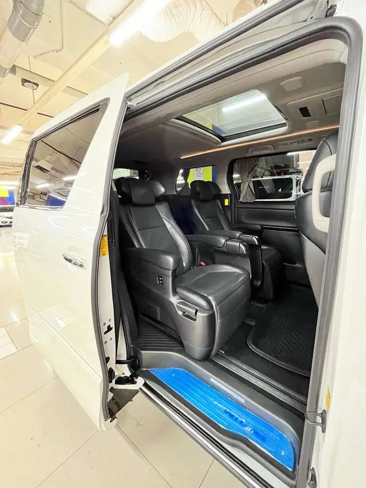 Toyota Vellfire 2015 Bensin