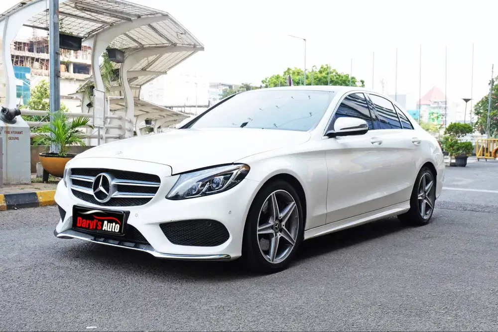 2018 Mercedes Benz C300 2.0 AMG Line AT tdp 45jt