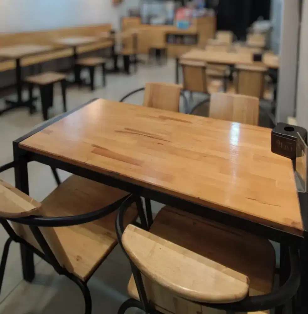 Meja dan bangku caffee premium costume