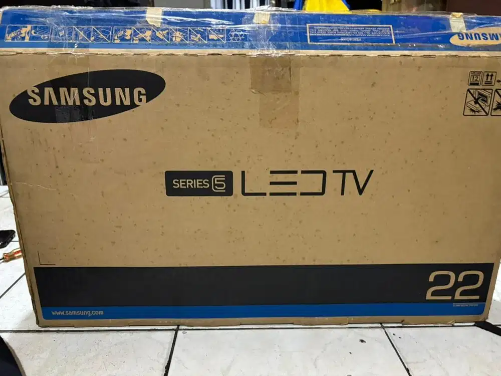 Tv Samsung 22inc rusak lcd fullset dus remote stand