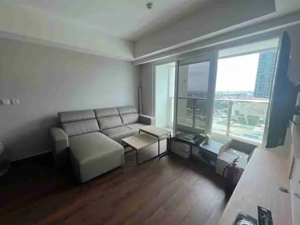 Jual Unit Apartemen The Kensington 2BR