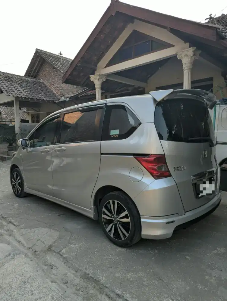 Honda Freed PSD 2010