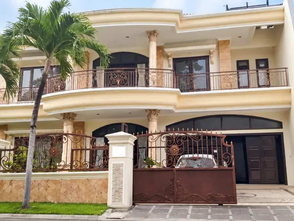DIJUAL RUMAH PAKUWON CITY CLASSIC 4KT 2LT LT475M2 FURNISH SIAP HUNI