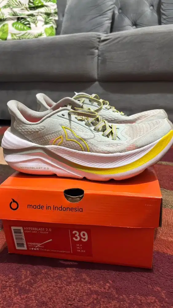 Dijual Sepatu Ortuseight Hyperbalst 2.0 Kondisi Mulus
