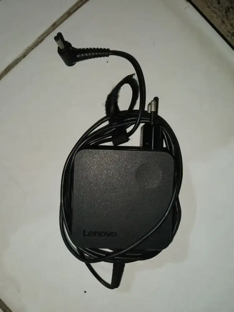 Charger Lenovo matot
