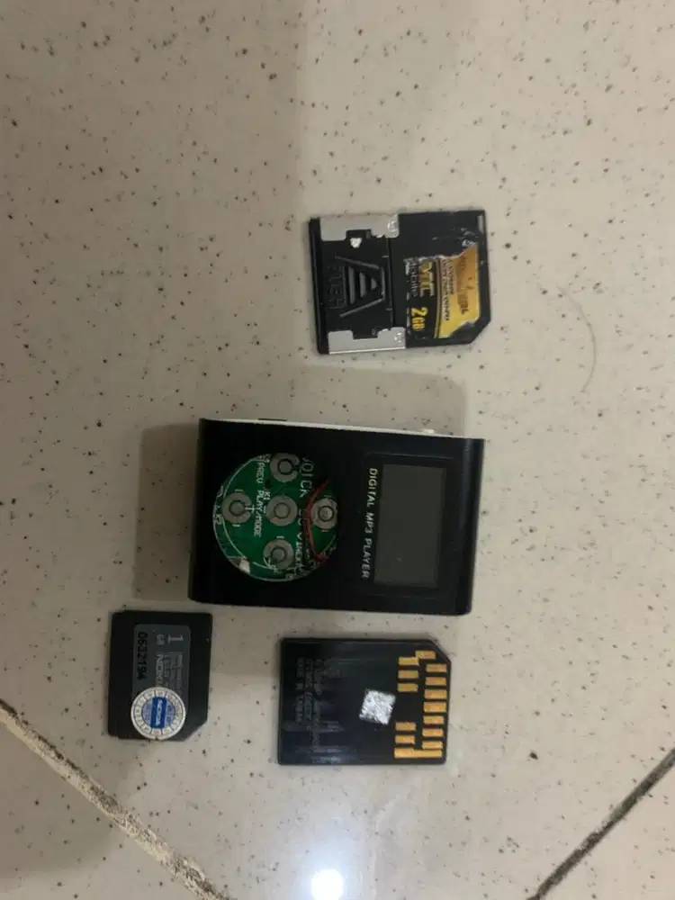 mp3 player dan memory nokia ngage bekas