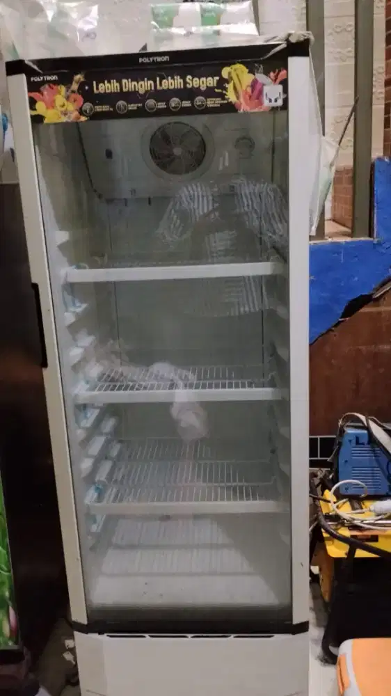 Dijual frezer buat dagangan naro minuman