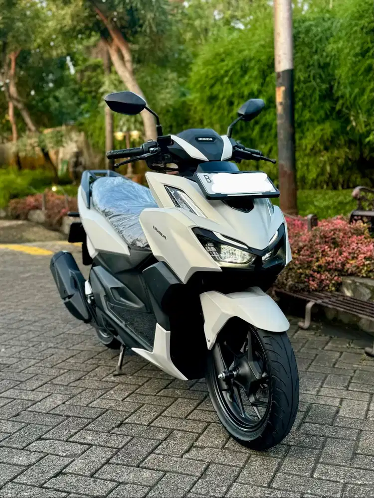 KM 500 KILO! HONDA VARIO 160 CBS 2025 PAJAK BLN 03-2026