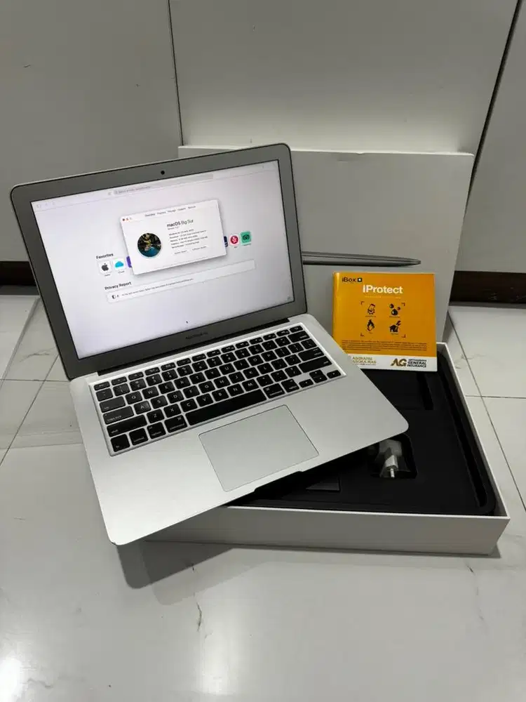 Macbook Air 2017 13inch 8/128Gb Fullset Original