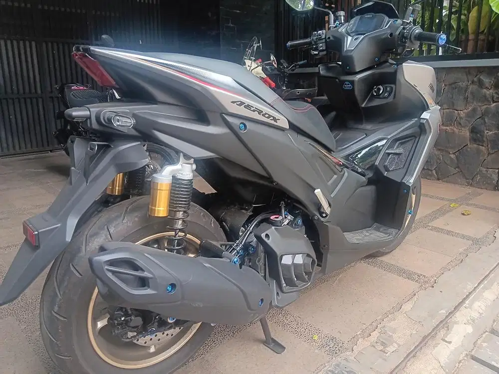 AEROX ALPHA TURBO ELIRIX DARK SILVER 2026