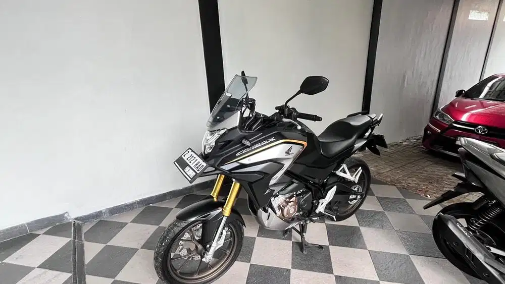 Honda CB150X 2023 SE Volcano Matte Black