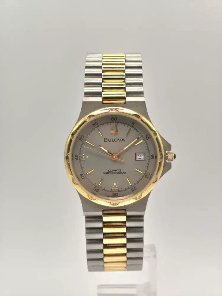 Jam bulova quartz original