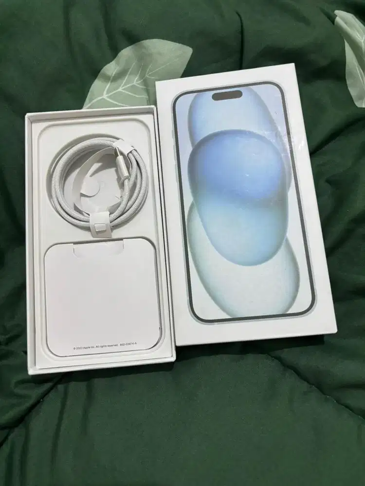 iphone 15plus blue inter