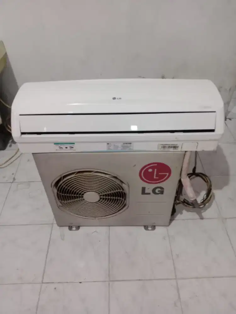 Dijual Ac seken setengah pk merk LG siap pasang dan bergaransi