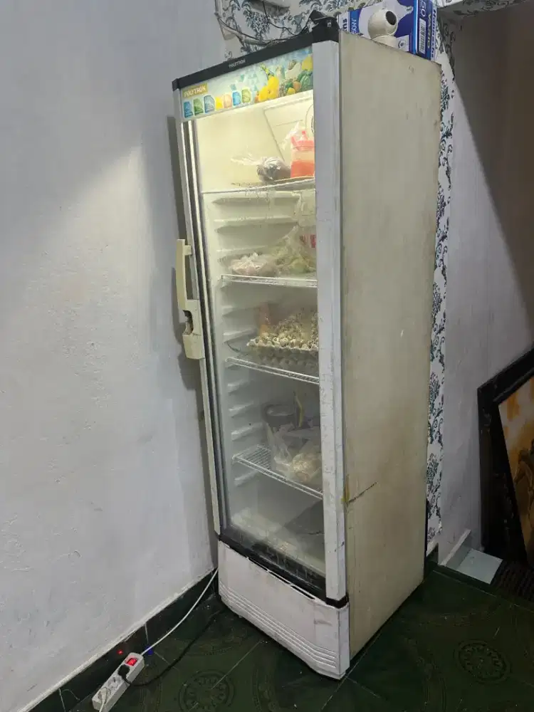 Showcase 5 rak jual cepat