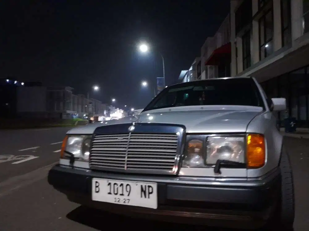 Mercedes-Benz E300 1992 Bensin
