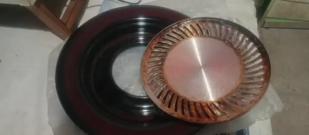 Alat pemanggang barbekyu bekas pakai